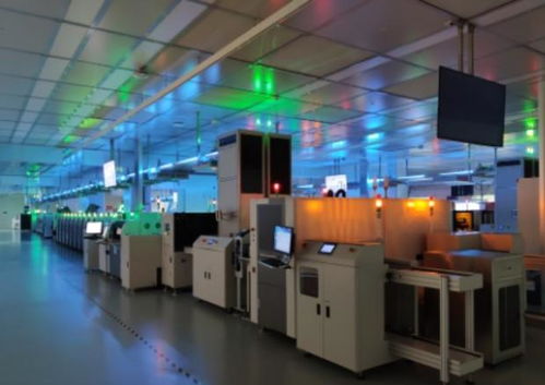 你們誤會了 小米10至尊版根本不是日常機(jī),而是一塊小米紀(jì)念碑